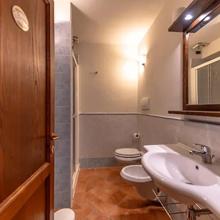 Vacanze Ranza, Casale Con Piscina E Relax Lejlighed *