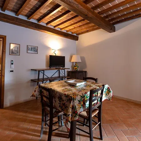 Vacanze Ranza, Casale Con Piscina E Relax Lejlighed *