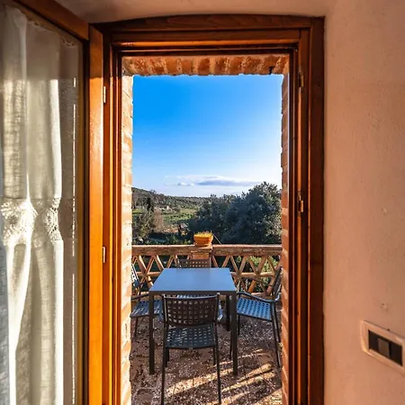 Vacanze Ranza, Casale Con Piscina E Relax Apartment *