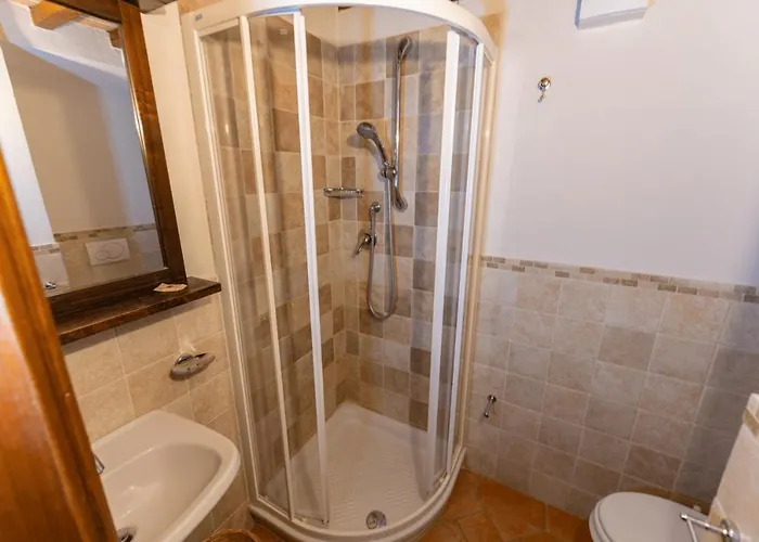 Vacanze Ranza, Casale Con Piscina E Relax *
