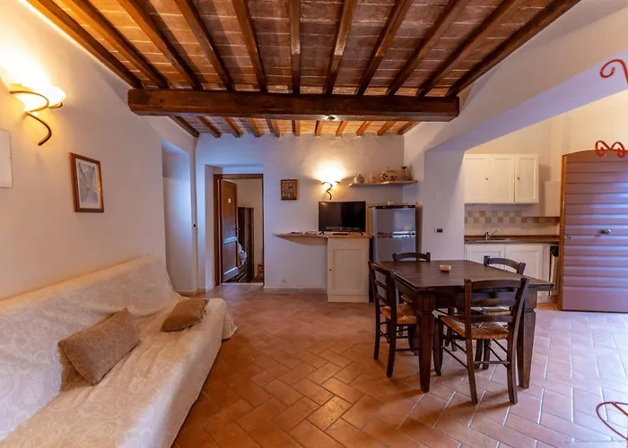 Apartment Vacanze Ranza, Casale Con Piscina E Relax *