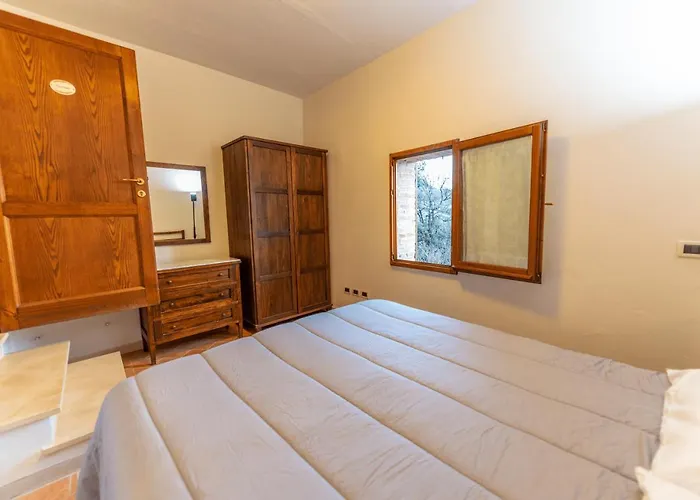 Apartment Vacanze Ranza, Casale Con Piscina E Relax *