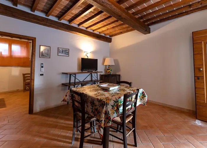 Vacanze Ranza, Casale Con Piscina E Relax Apartment *