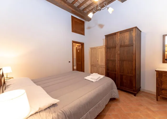 Apartment Vacanze Ranza, Casale Con Piscina E Relax *